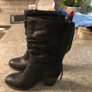 Women's Short Black Boots Size 8.5
